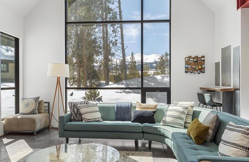 The Highlands House | Modern Alpine Escape