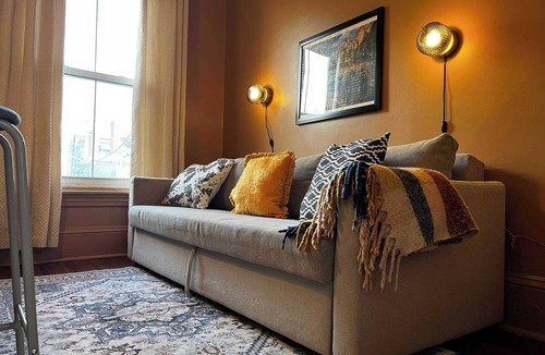 South End Apartment | Modern Amenities, Historic Charm, 4-Bdrm Retreat