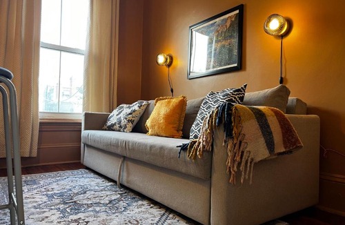 South End Apartment | Modern Amenities Historic Charm 4-Bdrm Retreat, Unit #1