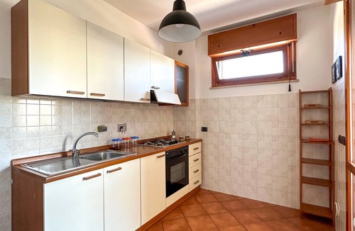Zona XIX Casal Morena Apartment | Modern and bright two-bedroom apartment close to transportation and services