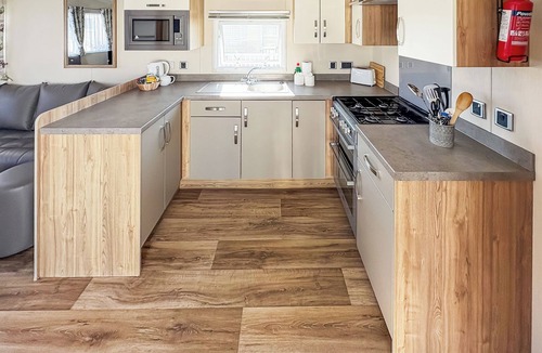 Bleadon House | Modern and contemporary 12ft-wide caravan with one double and one twin.