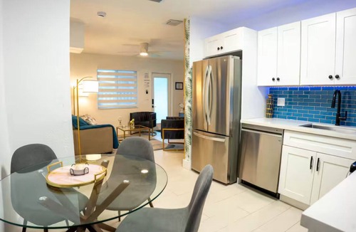 Central Fort Lauderdale House | Modern and central Fort Lauderdale Home near to Airport - Cruise Port