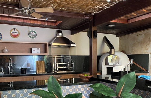 Arraial d'Ajuda House | Modern and comfortable beach house with gourmet space 50 m from the beach