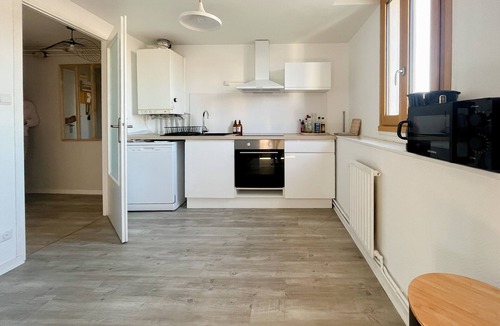 Downtown Angers Apartment | Modern and Comfortable 1-Bedroom Apartment &ndash; Residential Area in the City, Very Close to the Center