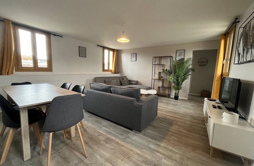 Downtown Angers Apartment | Modern and Comfortable 1-Bedroom Apartment &ndash; Residential Area in the City, Very Close to the Center