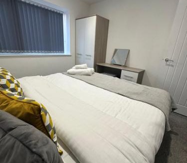 Hull Apartment | Modern and Comfortable 2 Bed Apartment