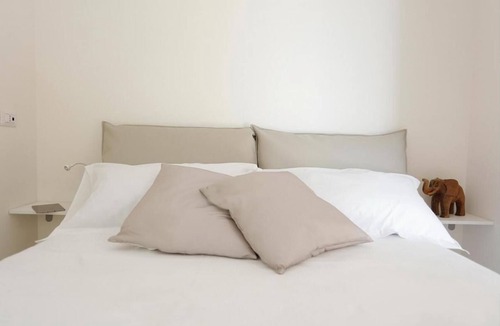 Torre Archirafi Apartment | Modern and Comfortable Eco-Apartment with Communal Swimming Pool and Garden !