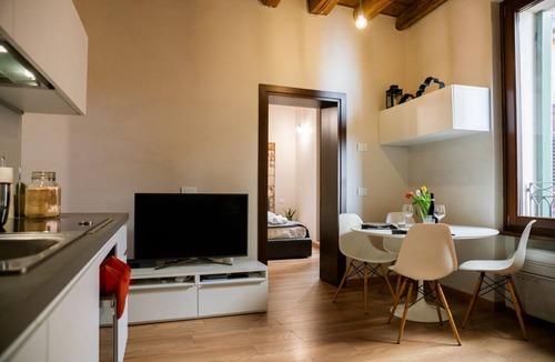 Verona City Centre Apartment | Modern and comfortable house 30 meters from the Arena