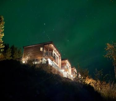 Laukeng House | Modern and cozy fjord view cabin