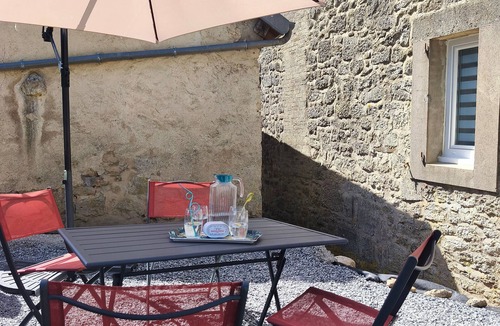 Liny-devant-Dun Apartment | Modern and cozy lodging, various activities