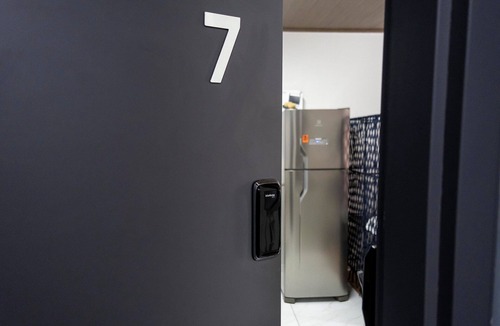 Gloria Apartment | Modern and functional studio apartment near Garoto