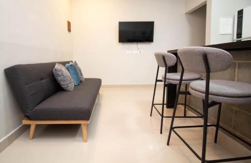 Gopouva Apartment | Modern and Functional Studio Near the Airport