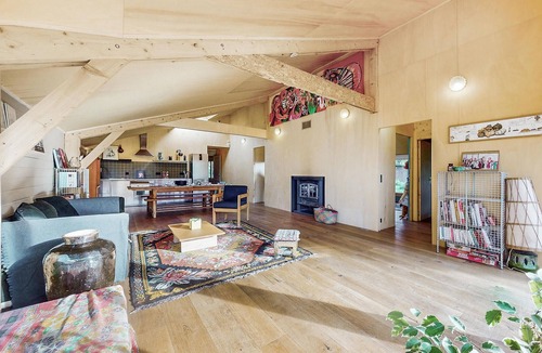 Vieux-Pont House | Modern and practical wooden house with large terrace and natural garden.