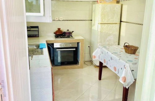 Tamariss House | Modern and quiet comfort a short walk to the beach.