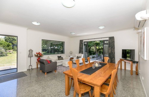Tamahere Apartment | Modern and Spacious Apartment in Tamahere Country Living Zone