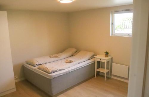 Strand Apartment | Modern and spacious basement apartment close to Preikestolen