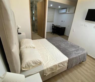 Cali Apartment | Modern apart with pool, 2bedrooms, AC and security