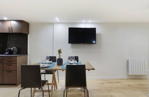Quartier du Faubourg-Montmartre Apartment | Modern Apartment 2 bedrooms - Center of Paris