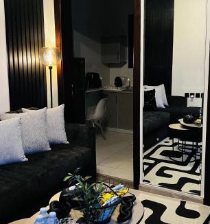 Hera Street Apartment | Modern Apartment 4