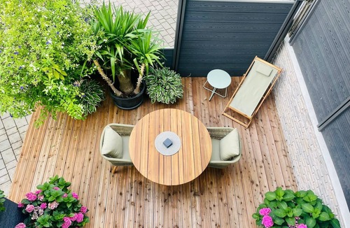 Weigenheim Apartment | Modern apartment (40 sqm) with private terrace in the Mediterranean garden