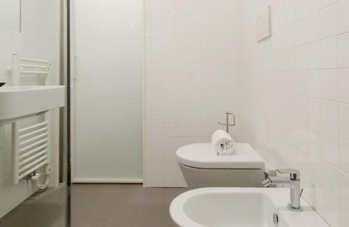 Lomazzo Apartment | Modern Apartment between Como & Milan