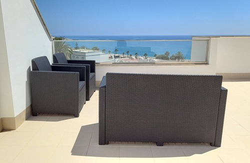 La Parata Apartment | Modern Apartment with Wifi in Frontline Complex with Pool, & private parking