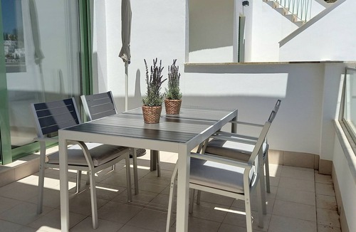 La Parata Apartment | Modern Apartment with Wifi in Frontline Complex with Pool, & private parking
