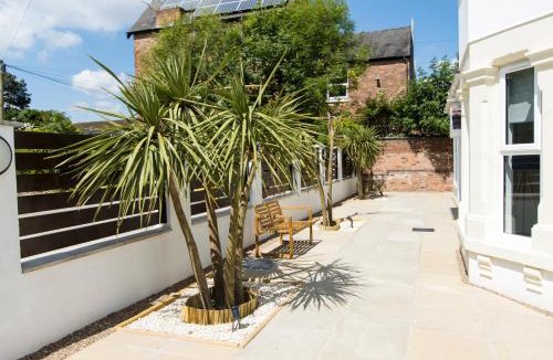 Mapperley Apartment | Modern Apartment Free Off Road Parking 2x Double Rooms Suite 11