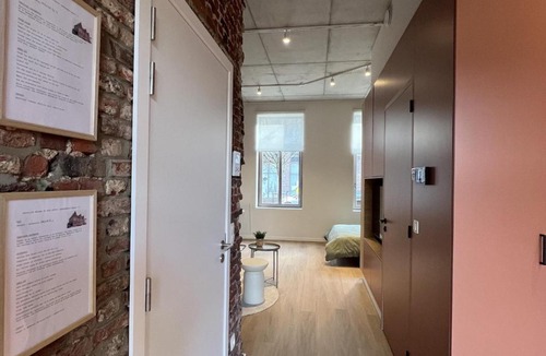Mellet Apartment | Modern apartment in Bree with parking