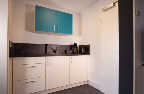 Muennerstadt Apartment | Modern apartment in a quiet location with golf course view