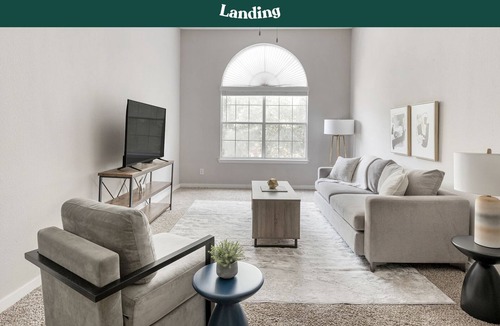 Pearl River Apartment | Modern Apartment in Prime Location (ID3897X65)