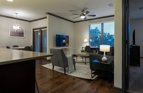 Steiner Ranch Apartment | Modern Apartment in Prime Location (ID5359X51)