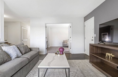 Fort Wayne Apartment | Modern Apartment in Prime Location (ID8565X20)