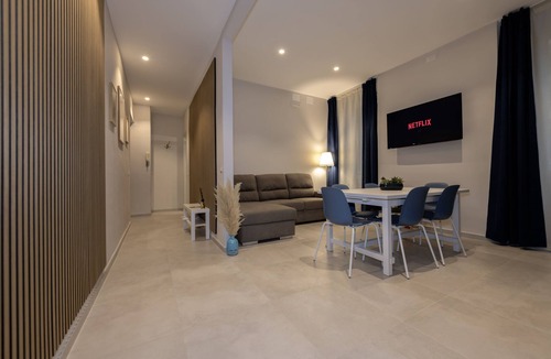 Civitavecchia Apartment | Modern apartment in the heart of the city, a stone's throw from the harbor.