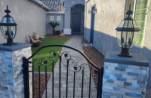 Estate Grove Valencia Est Apartment | Modern Apartment Located in the Beautiful Groves Area