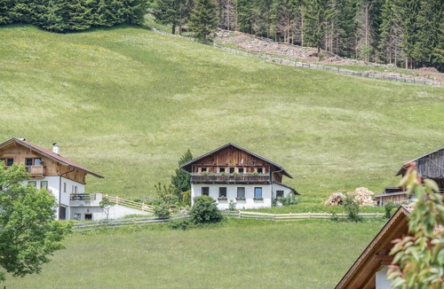 Sarentino Apartment | Modern Apartment "Reider" with Mountain View, Wi-Fi, Balcony & Sauna