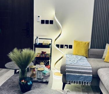 Hera Street Apartment | Modern Apartment