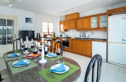 Son Baulo Apartment | Modern apartment with balcony overlooking the sea, in second line of beach