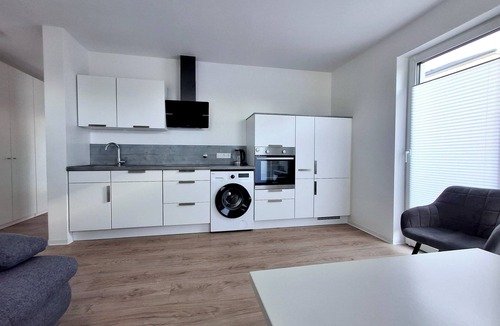 Ibbenbueren Apartment | Modern apartment with terrace & garden, parking & 24h self-check-in