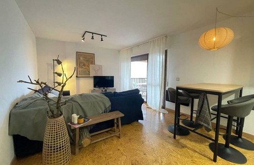 Jaca Apartment | Modern Apartment with Pool, Gym, and Terrace near Jaca Center