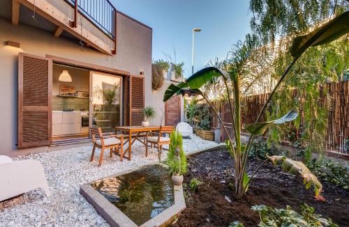 Prenestino-Labicano Apartment | Modern Apartment with Private Garden Courtyard