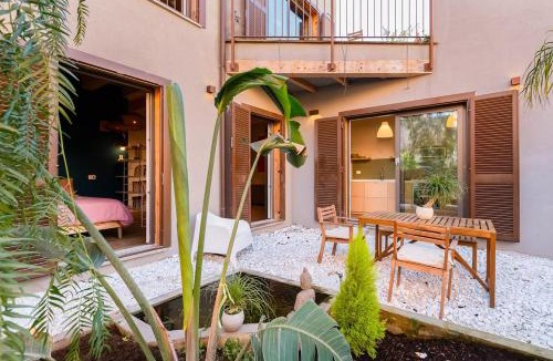 Prenestino-Labicano Apartment | Modern Apartment with Private Garden Courtyard