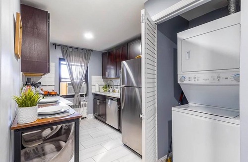Hasbrouck Heights Apartment | ★Modern Apt 10 min to American Dream Mall! Near NYC & EWR Airport★