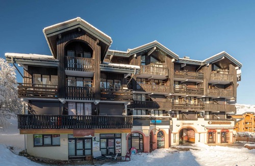 Les Esserts Apartment | Modern apt 5 ppl, balcony with ski runs view
