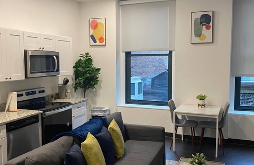 Cultural District Apartment | Modern Apt Downtown Near PPG Arena & Park
