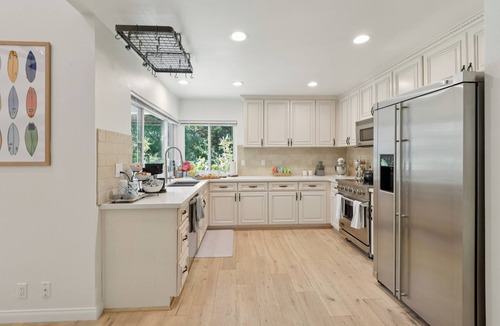 Westlake Village House | Modern Arches Family Home for 6, in Westlake Village, CA