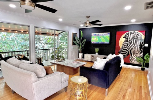 Tallahassee House | Modern Artsy 4bd/2ba Central w/1PM CHECK IN! 5beds/Sleeps 10