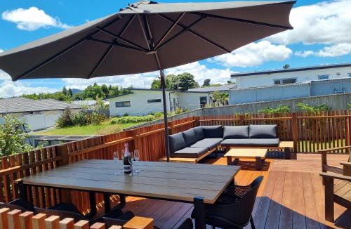 Kinloch House | Modern bach ideal for rest and relaxation