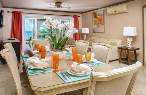 Dover Apartment | Modern Beachfront Condo with Pool - Sapphire 309
