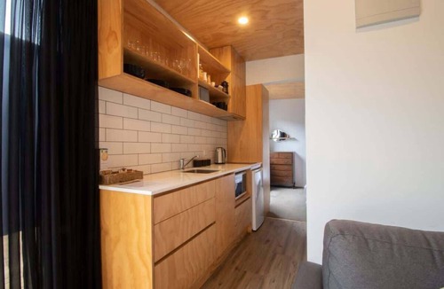 Fitzroy House | Modern Beach Tiny Homes Near Fitzroy